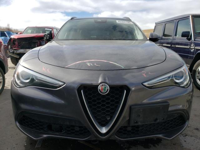 ZASFAKPN0J7B78964 - 2018 ALFA ROMEO STELVIO SPORT Grau Foto 5