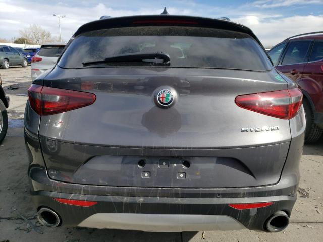ZASFAKPN0J7B78964 - 2018 ALFA ROMEO STELVIO SPORT Grau Foto 6