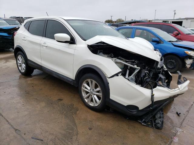 JN1BJ1CP3HW010795 - 2017 NISSAN ROGUE SPOR S WHITE photo 4