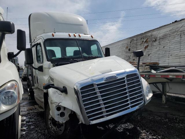 2014 FREIGHTLINER CASCADIA 1, 