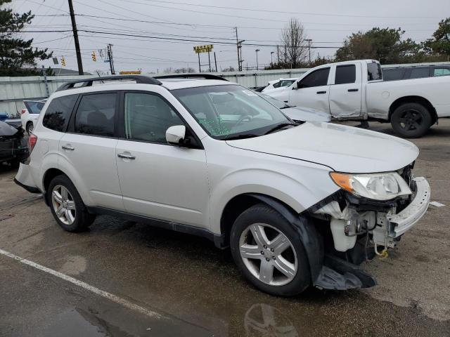 JF2SH64669H730319 - 2009 SUBARU FORESTER 2.5X LIMITED WHITE photo 4