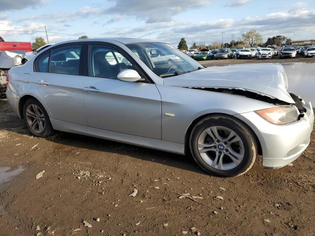 WBAVC53568F008076 - 2008 BMW 328 I SULEV SILVER photo 4