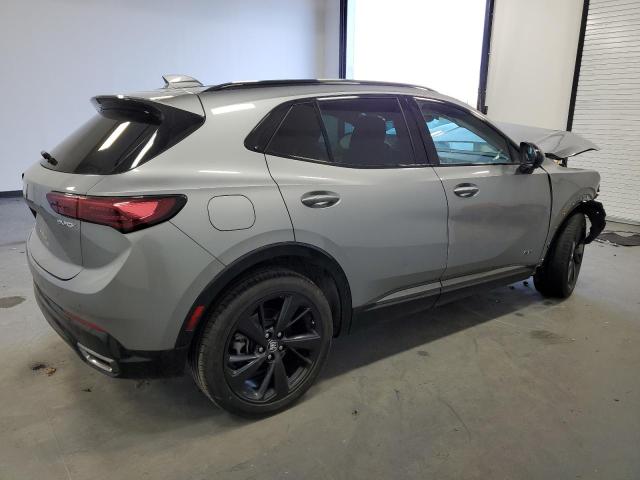 LRBFZPE40RD044847 - 2024 BUICK ENVISION ESSENCE Մոխրագույն լուսանկար 3