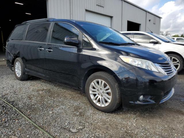 5TDYZ3DC0HS803804 - 2017 TOYOTA SIENNA XLE BLACK photo 4