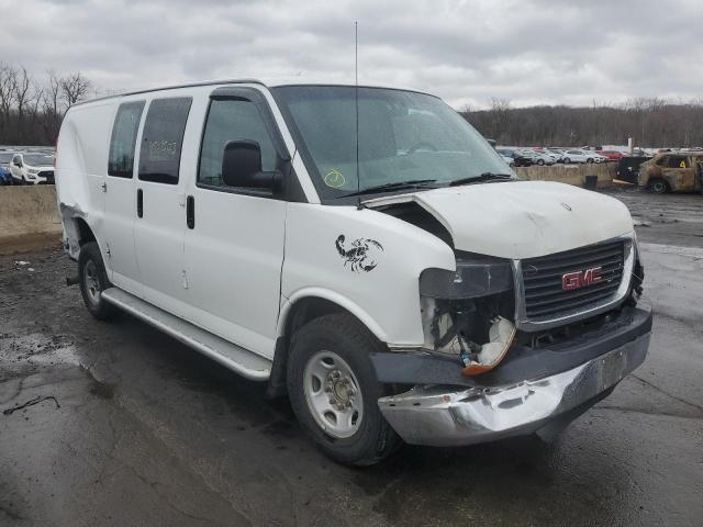 1GTW7AFF1G1906914 - 2016 GMC SAVANA G2500 WHITE photo 4