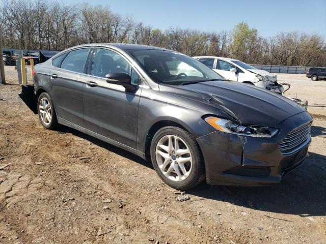 3FA6P0H71FR136658 - 2015 FORD FUSION SE GRAY photo 4