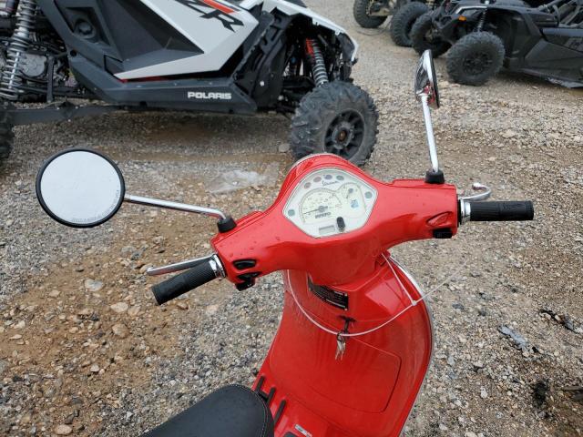 ZAPC386B8C5301200 - 2012 VESPA LX 50 RED photo 9