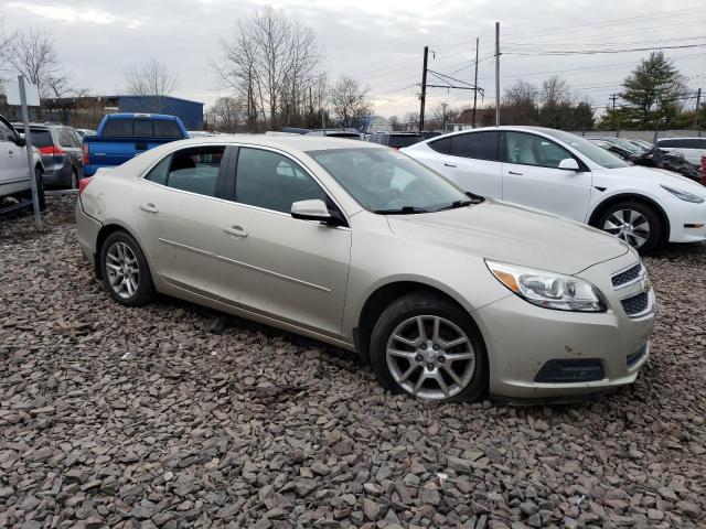 1G11D5SR2DF211617 - 2013 CHEVROLET MALIBU 1LT თაფლისფერი ფოტო 4