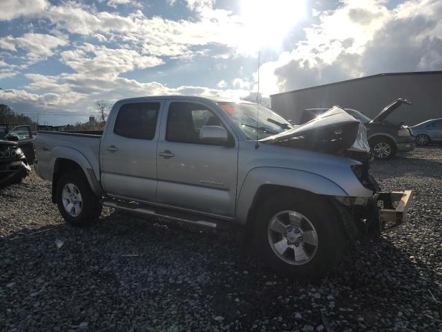 5TFLU4EN7BX013531 - 2011 TOYOTA TACOMA DOUBLE CAB SILVER photo 4