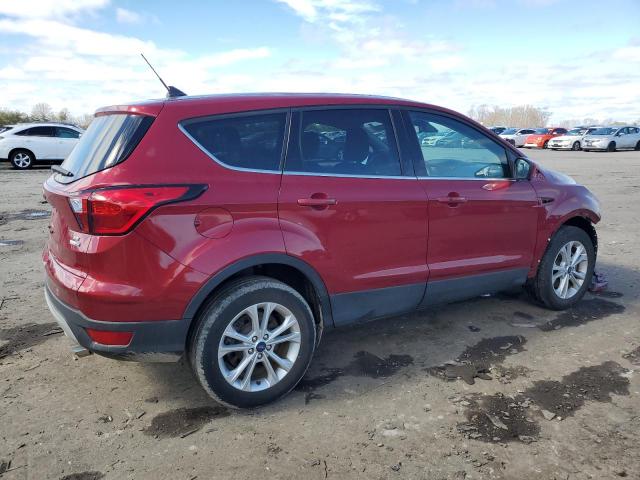 1FMCU9GD8KUB48905 - 2019 FORD ESCAPE SE RED photo 3