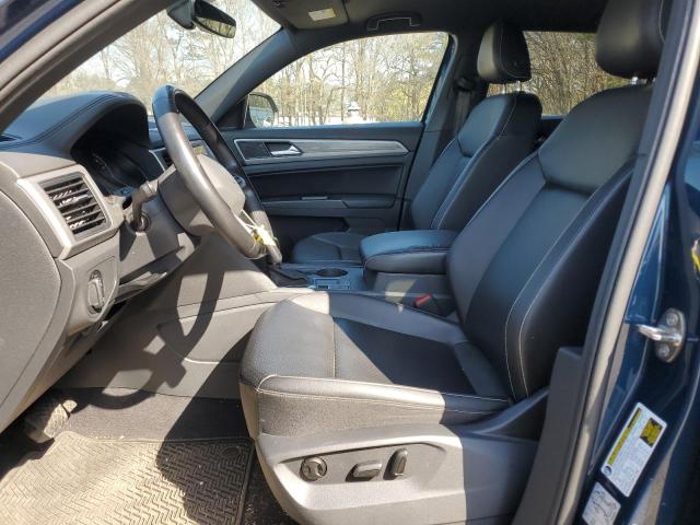 1V2YE2CA5LC217114 - 2020 VOLKSWAGEN ATLAS CROS SE Синий фото 7