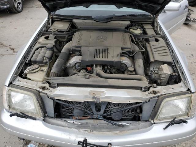 WDBFA67F2WF170045 - 1998 MERCEDES-BENZ SL 500 SILVER photo 11