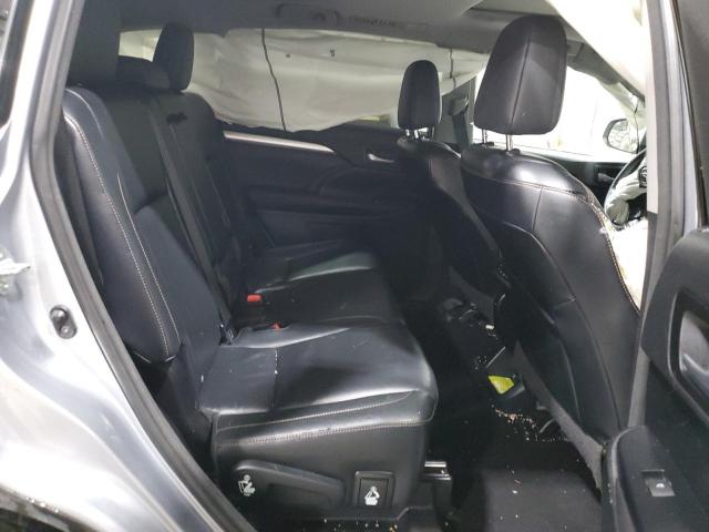 5TDJKRFH9FS099360 - 2015 TOYOTA HIGHLANDER XLE SILVER photo 11