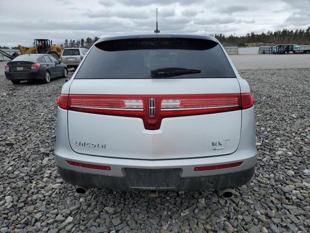 2LMHJ5ATXCBL54942 - 2012 LINCOLN MKT SILVER photo 6