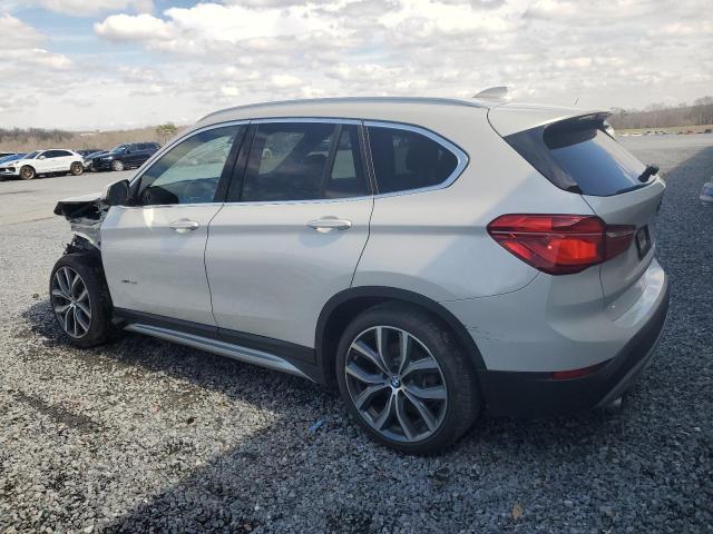 WBXHU7C39H5H36283 - 2017 BMW X1 SDRIVE28I WHITE photo 2