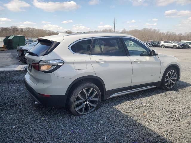 WBXHU7C39H5H36283 - 2017 BMW X1 SDRIVE28I WHITE photo 3