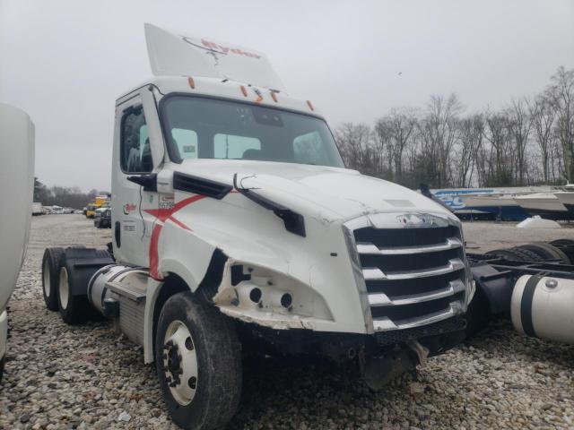 3AKJHLDR9NSNT3569 - 2022 FREIGHTLINER CASCADIA 1 WHITE photo 9