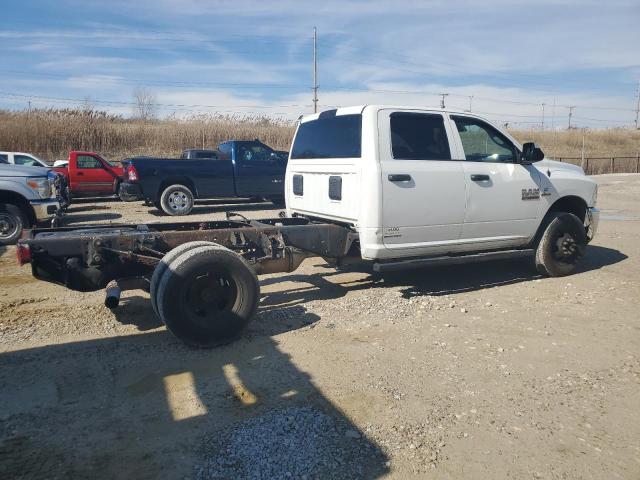 3C7WRSCL2JG424099 - 2018 RAM 3500 WHITE photo 3