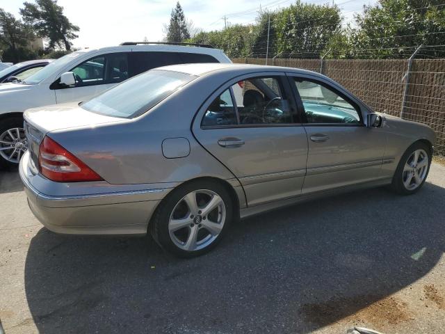 WDBRF40J64A597580 - 2004 MERCEDES-BENZ C 230K SPORT SEDAN TAN photo 3