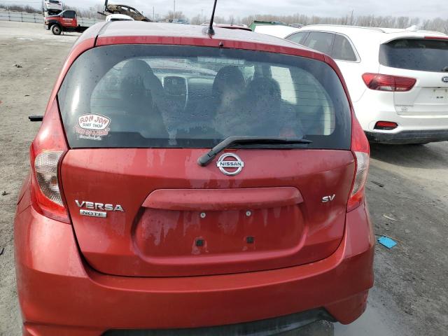 3N1CE2CP2JL366214 - 2018 NISSAN VERSA NOTE S RED photo 6