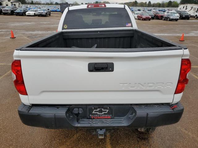 5TFRM5F10KX142481 - 2019 TOYOTA TUNDRA DOUBLE CAB SR/SR5 WHITE photo 6