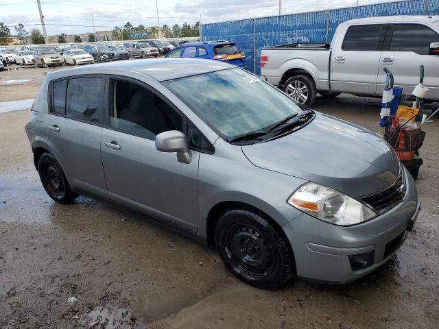 3N1BC1CP3BL489954 - 2011 NISSAN VERSA S SILVER photo 4