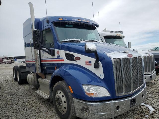 2017 PETERBILT 579, null