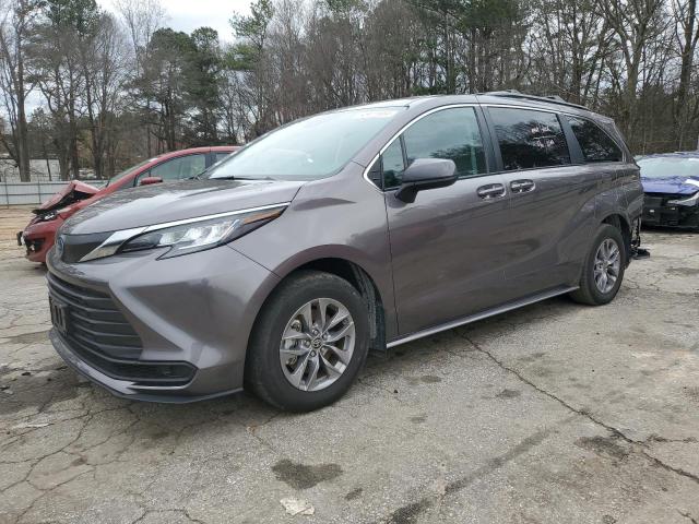 2022 TOYOTA SIENNA LE, 