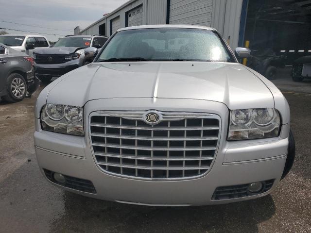 2C3CA5CV4AH211203 - 2010 CHRYSLER 300 TOURING SILVER photo 5