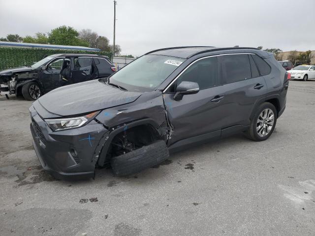 2T3C1RFV8MC115935 - 2021 TOYOTA RAV4 XLE PREMIUM GRAY photo 1