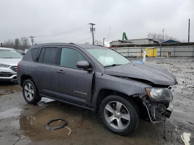 1C4NJDEB7HD111458 - 2017 JEEP COMPASS LATITUDE GRAY photo 4