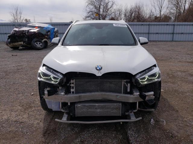 WBXHT3C32G5E50026 - 2016 BMW X1 XDRIVE28I WHITE photo 5