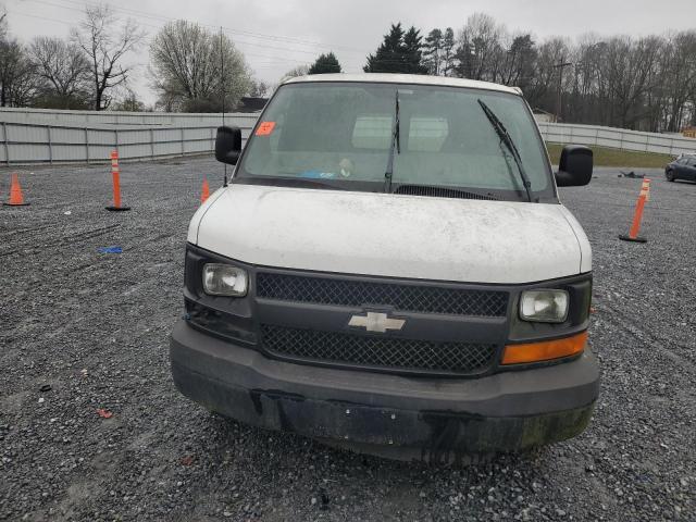 1GCGG25C491110243 - 2009 CHEVROLET EXPRESS G2 WHITE photo 5