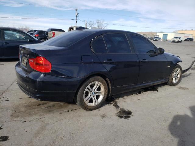 WBAPH7G51ANM53529 - 2010 BMW 328 I BLUE photo 3