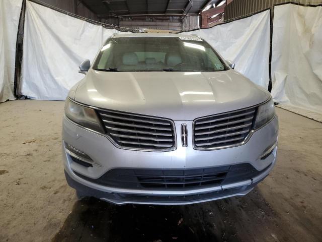 5LMCJ3C92HUL31035 - 2017 LINCOLN MKC RESERVE ვერცხლისფერი ფოტო 5