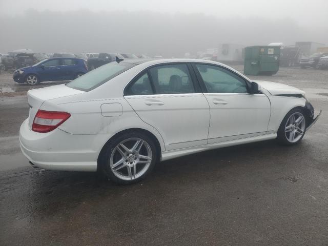 WDDGF54X89R058101 - 2009 MERCEDES-BENZ C 300 WHITE photo 3