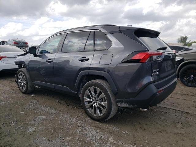 2T3C1RFV6NC184236 - 2022 TOYOTA RAV4 XLE PREMIUM GRAY photo 2