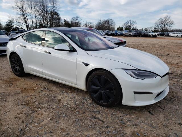 5YJSA1E56NF467125 - 2022 TESLA MODEL S თეთრი ფოტო 4