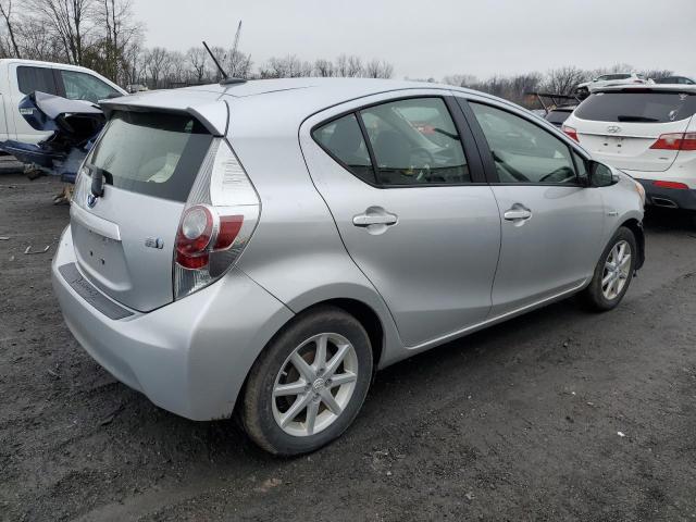 JTDKDTB30E1071450 - 2014 TOYOTA PRIUS C SILVER photo 3