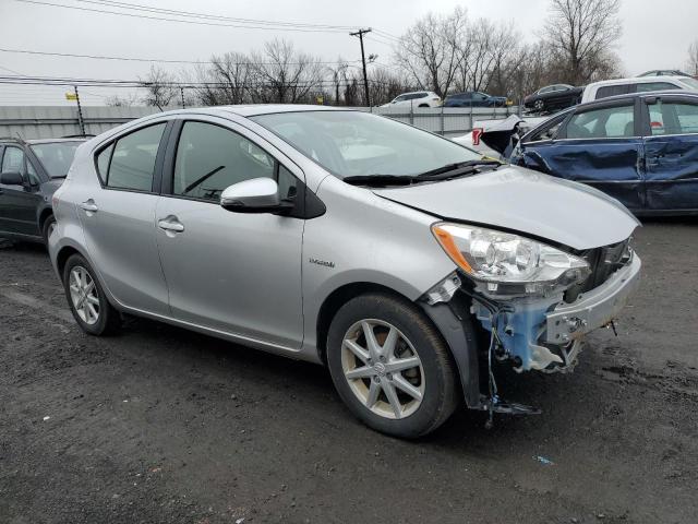 JTDKDTB30E1071450 - 2014 TOYOTA PRIUS C SILVER photo 4