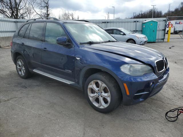 5UXZV8C53BL422021 - 2011 BMW X5 XDRIVE50I BLUE photo 4