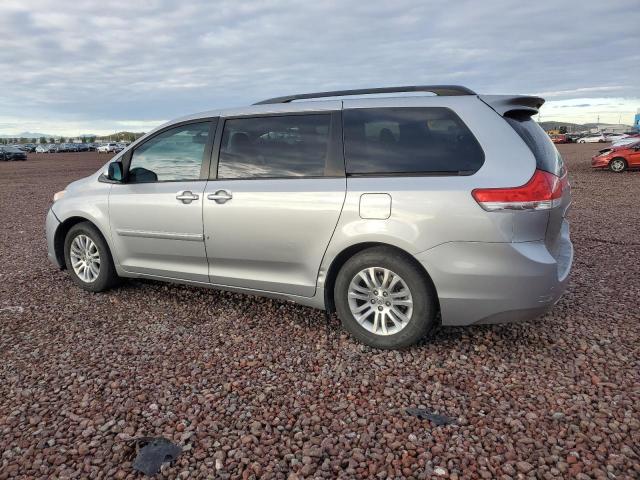 5TDYK3DC6BS009207 - 2011 TOYOTA SIENNA XLE GRAY photo 2