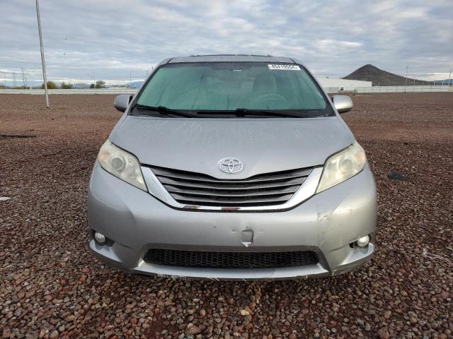 5TDYK3DC6BS009207 - 2011 TOYOTA SIENNA XLE GRAY photo 5