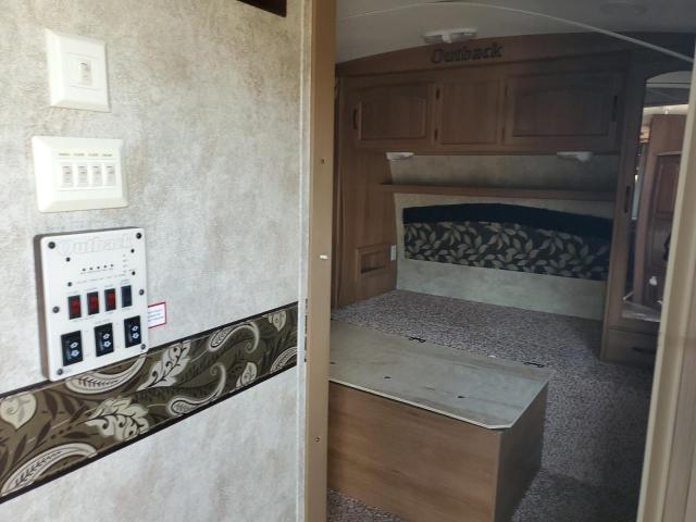 4YDT29820CB453347 - 2012 KEYSTONE OUTBACK WHITE photo 5