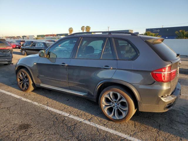 5UXZV8C52DL898778 - 2013 BMW X5 XDRIVE50I GRAY photo 2