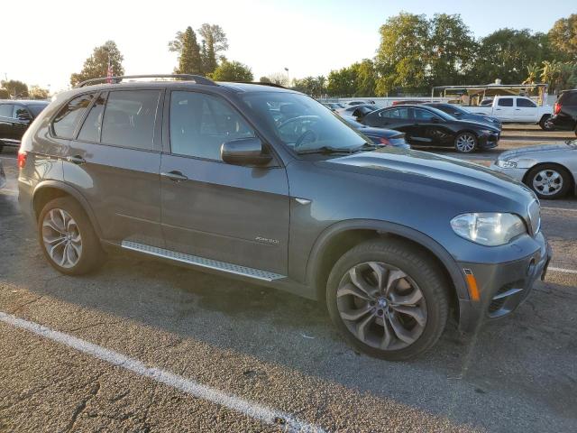 5UXZV8C52DL898778 - 2013 BMW X5 XDRIVE50I GRAY photo 4
