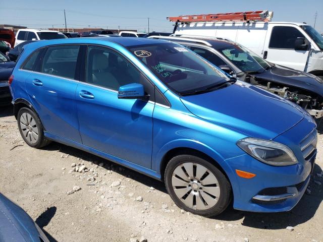 WDDVP9AB7FJ004514 - 2015 MERCEDES-BENZ B ELECTRIC BLUE photo 4