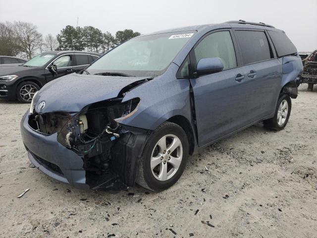 5TDKK3DC3ES525728 - 2014 TOYOTA SIENNA LE BLUE photo 1