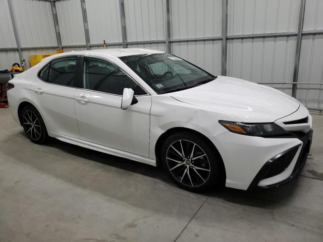 4T1G11AK1PU154006 - 2023 TOYOTA CAMRY SE NIGHT SHADE WHITE photo 4