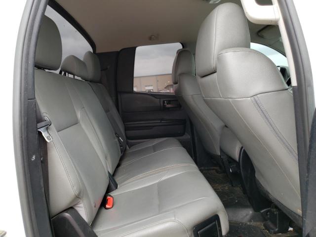 5TFRM5F19GX106165 - 2016 TOYOTA TUNDRA DOUBLE CAB SR/SR5 WHITE photo 10